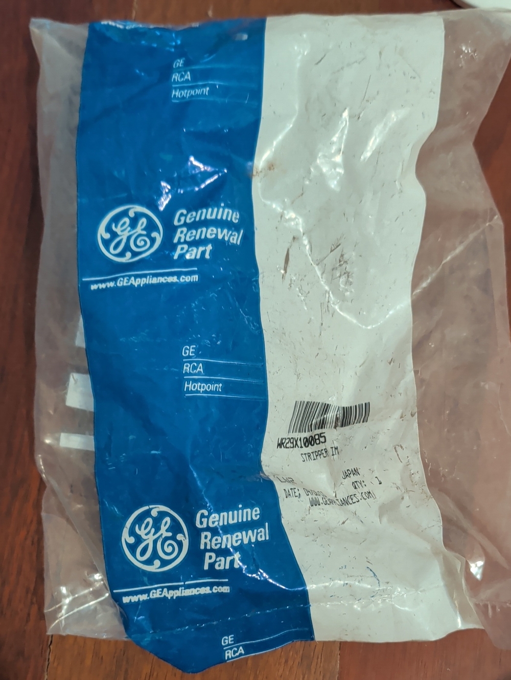 GE Genuine Renewal Part - Ice stripper WR29X10085